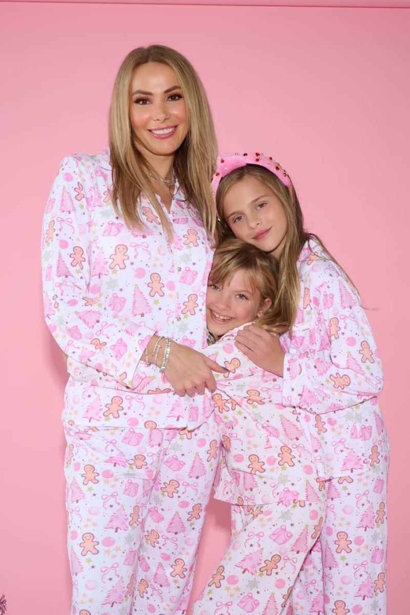 Lola + The Boys Sweet Holiday Wishes Set