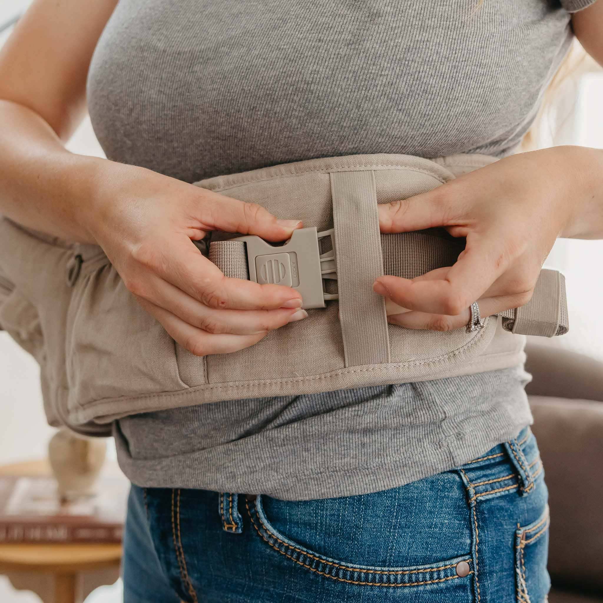 Everyday Hip Carrier - Taupe