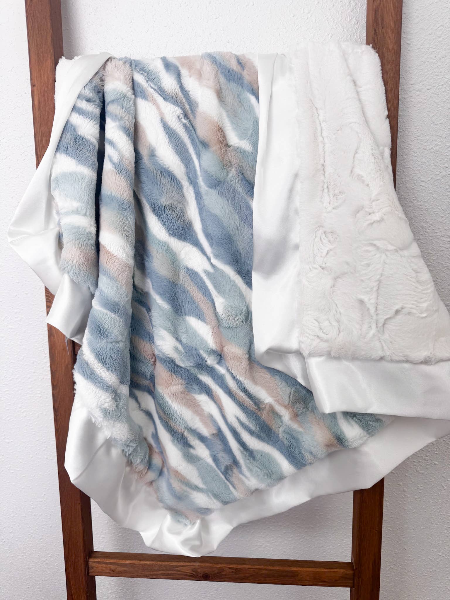 Luxe Cuddle Blanket | Riptide
