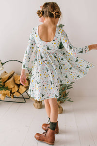 Gwendolyn Dress in Festive Scenes