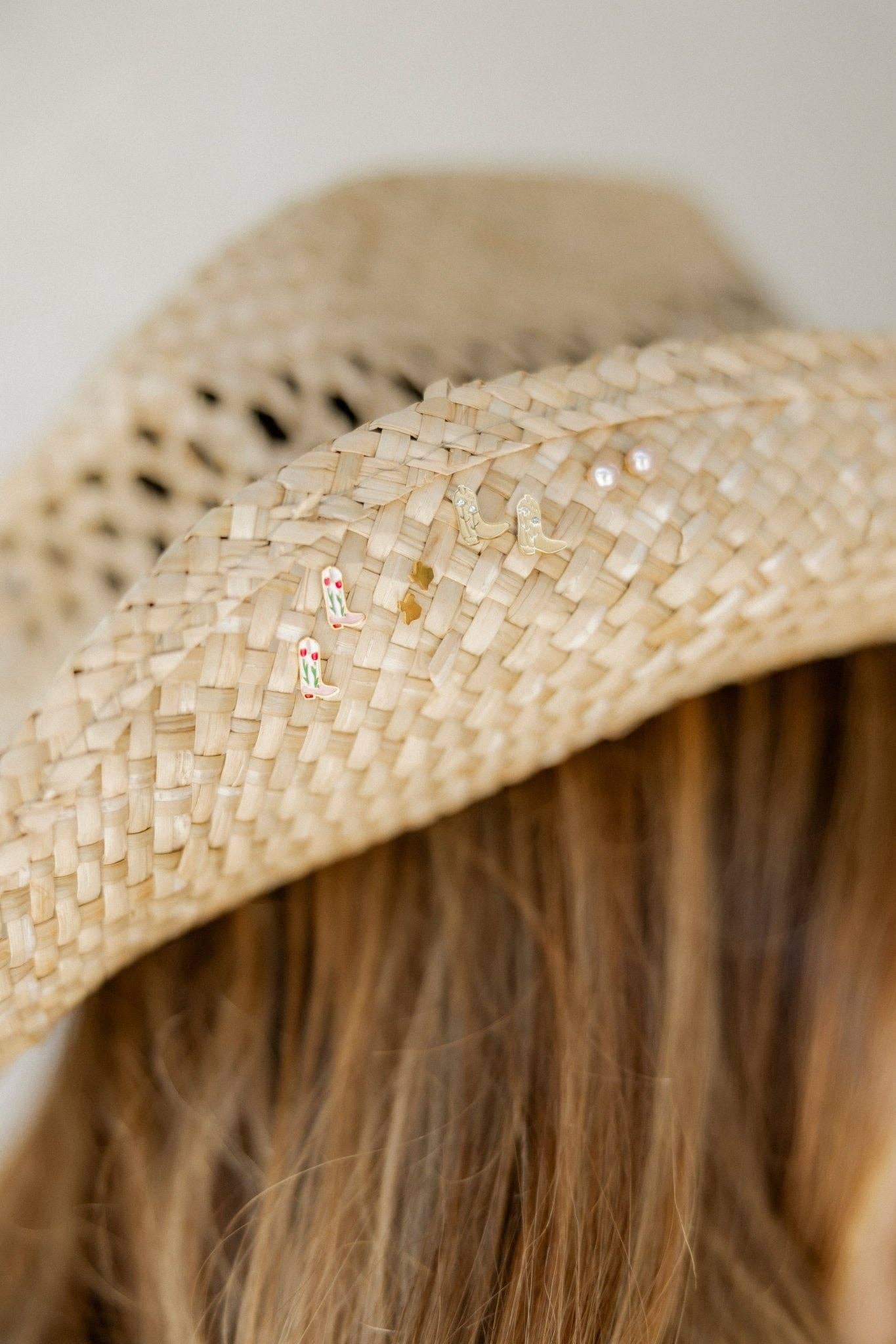 Screwback Stud Earrings - Daisy Cowgirl Boot