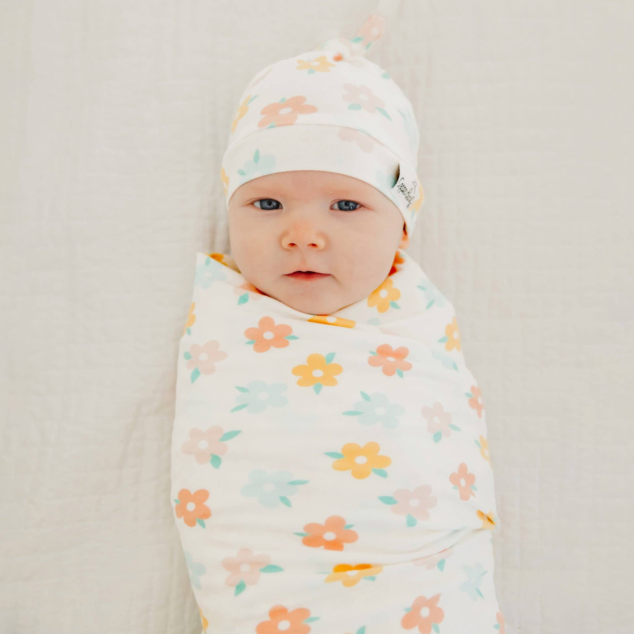 Knit Swaddle Blanket - Daisy