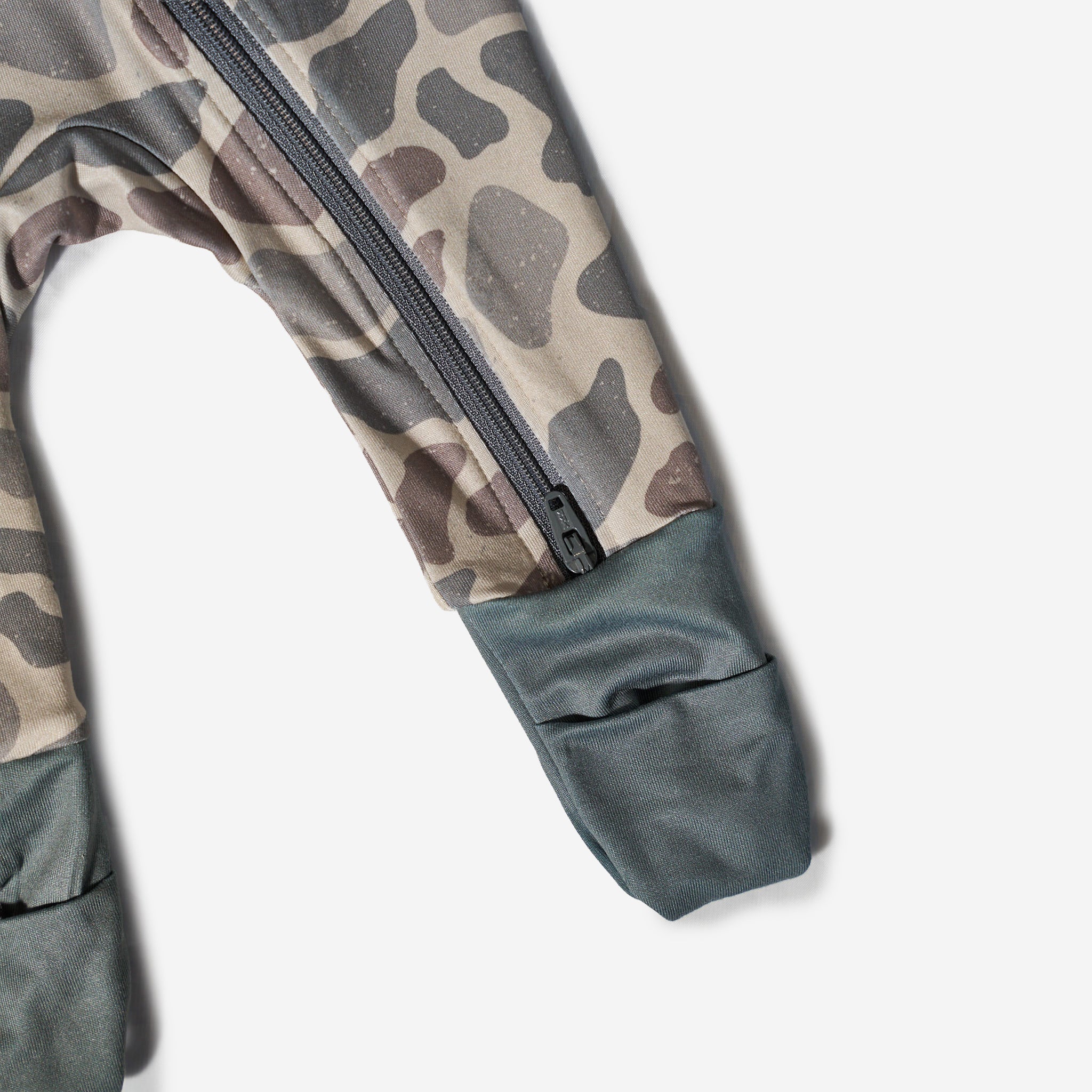 Burlebo Baby Zip Up | Classic Deer Camo