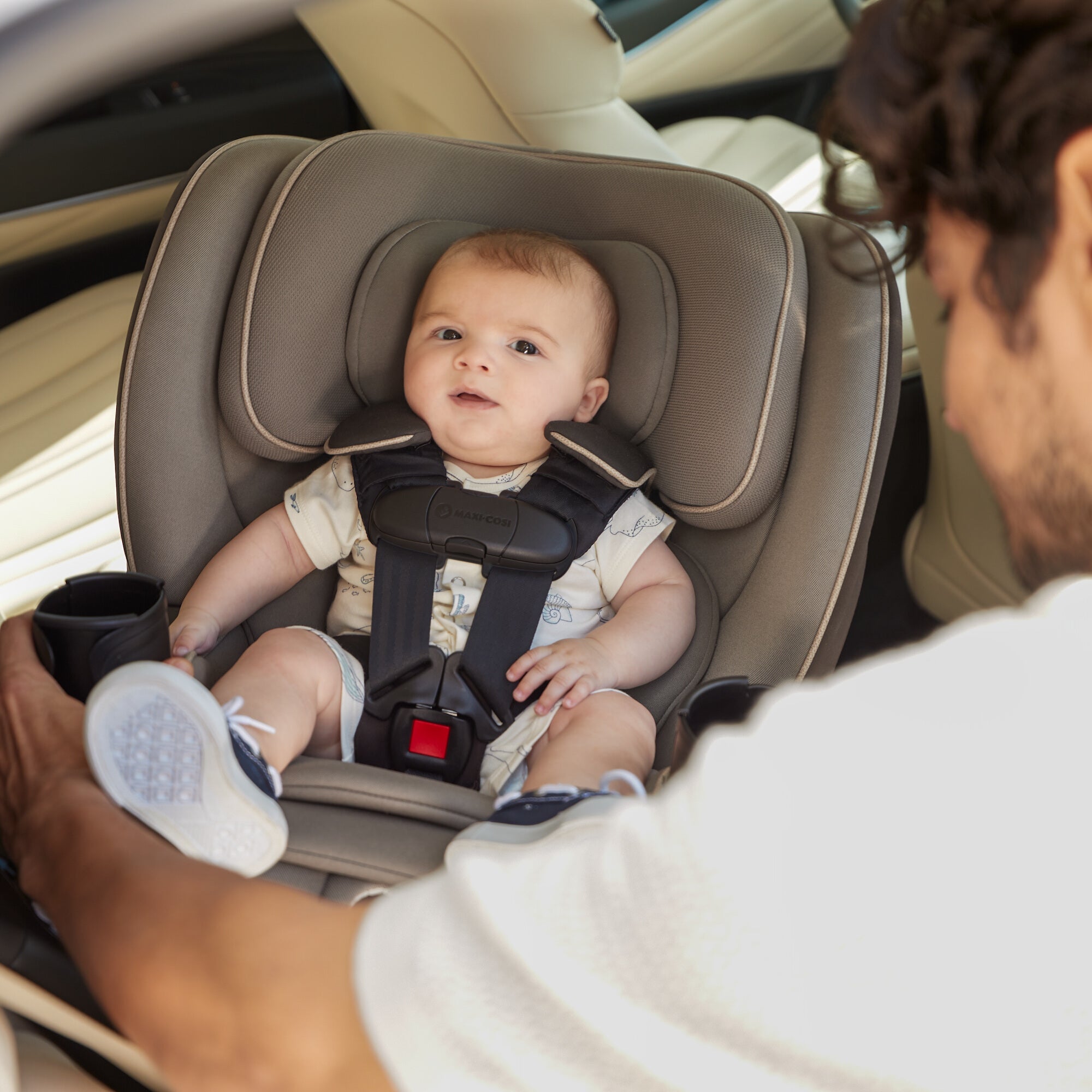 Maxi-Cosi Andi 360 Rotating All-in-One Convertible Car Seat