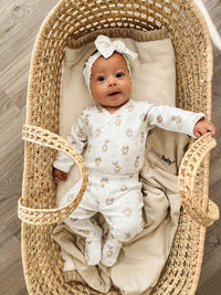 L'ovedbaby Organic Wrap Bodysuit & Footed Pant Set | Brixy Bunny Biscuit