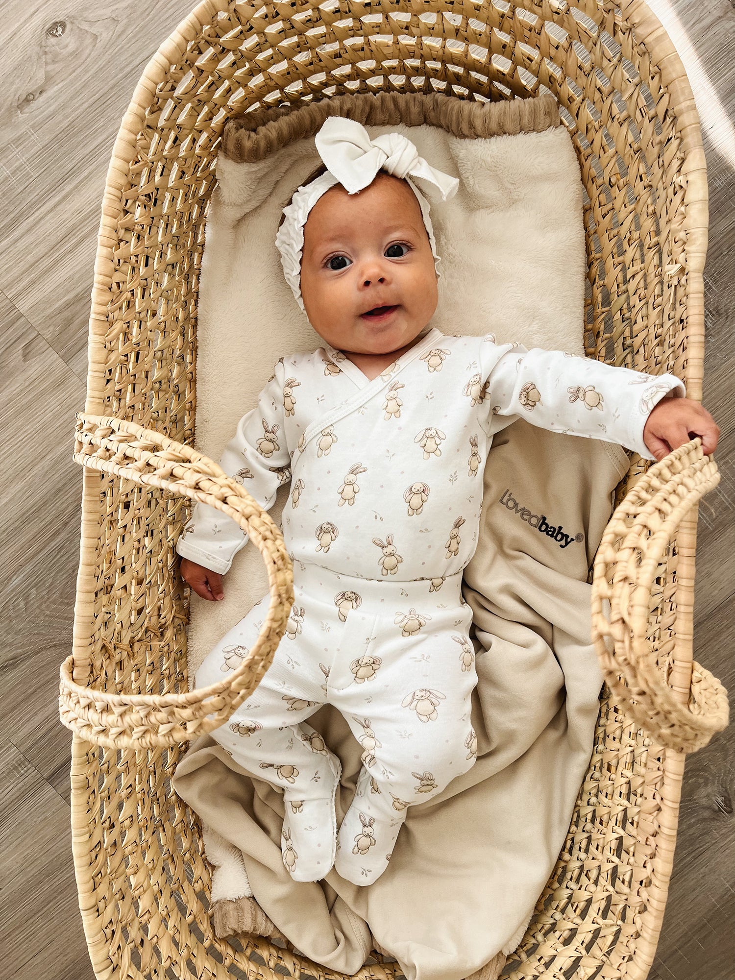 L'ovedbaby Organic Wrap Bodysuit & Footed Pant Set | Brixy Bunny Biscuit