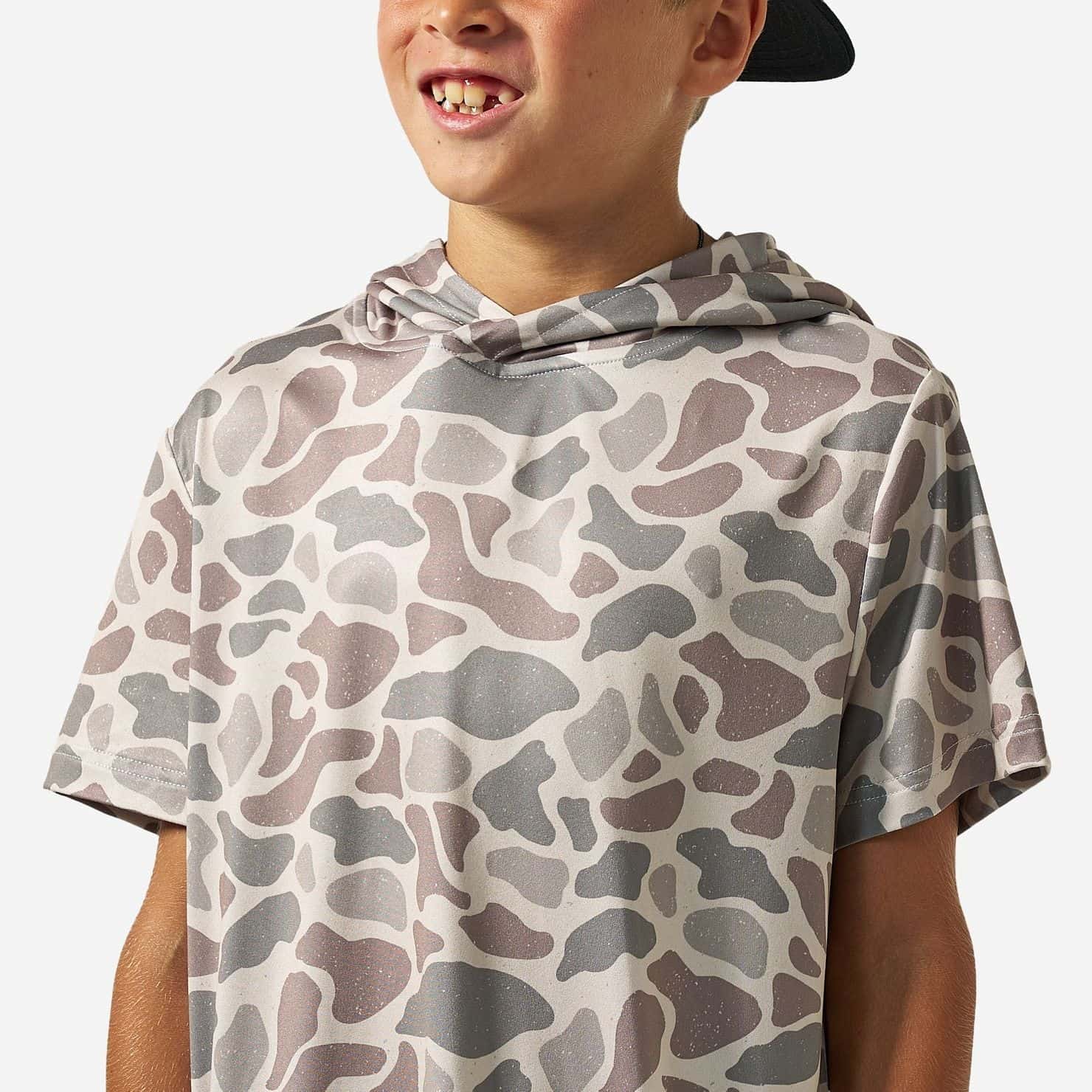 Burlebo Youth Short Sleeve Performance Hoodie | Classic Deer Camo