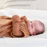 WEARABLE BLANKETS: Feather / Medium Minky