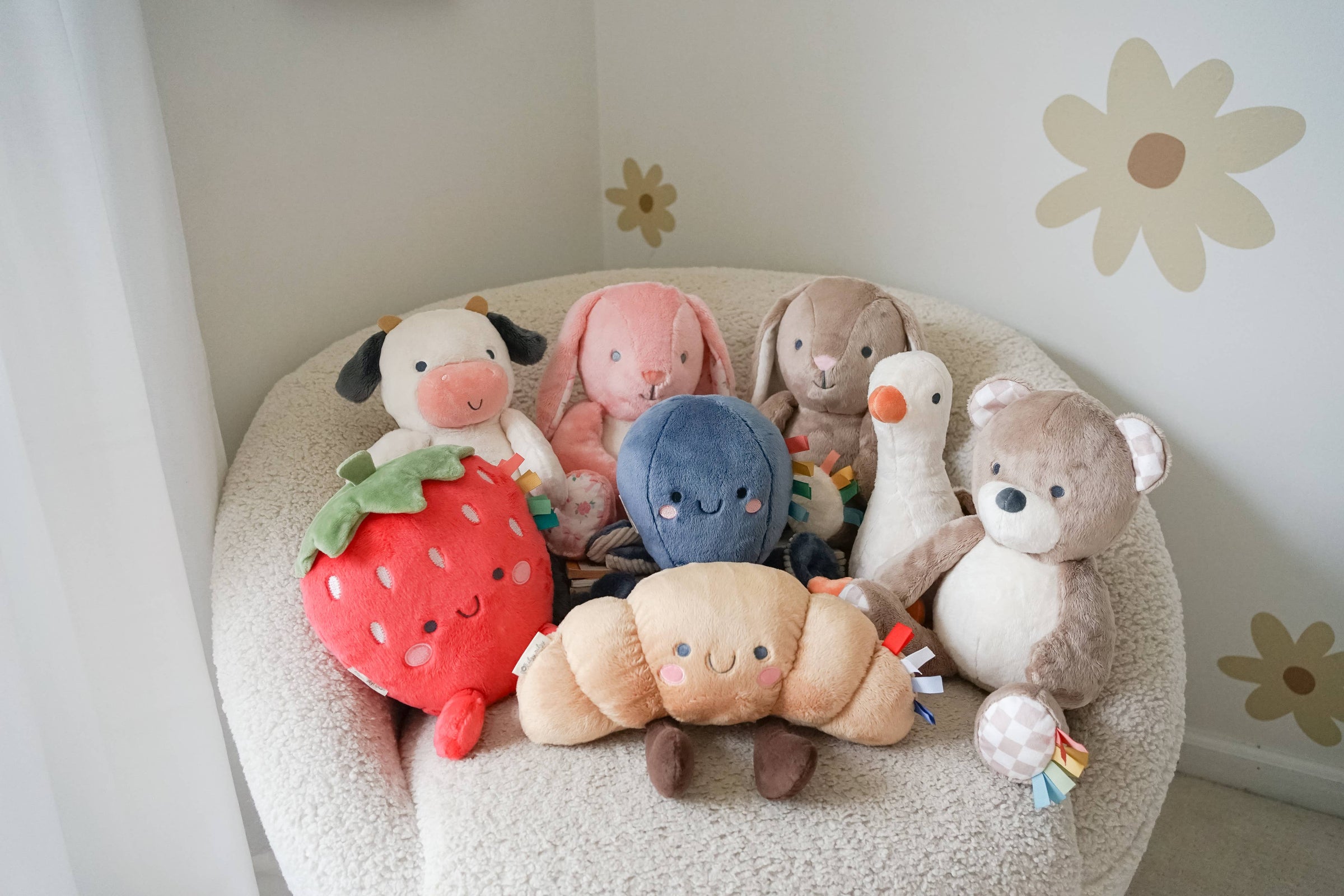 Sweetie Snuggles™ Plush: Pink Bunny
