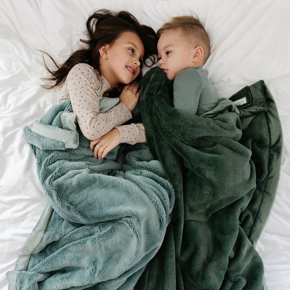 Saranoni Lush Toddler Blanket | Hunter