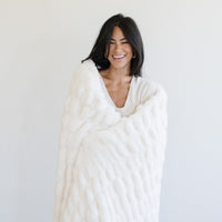 Saranoni Double Ruched Faux Fur Throw Blanket | Snow